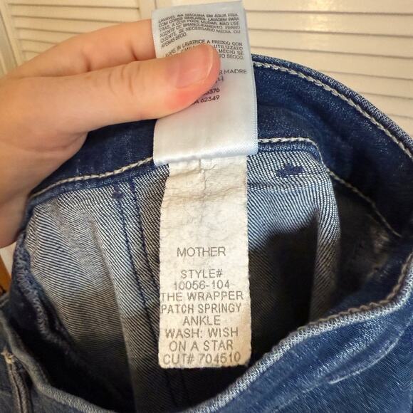 MOTHER Medium Blue Cropped Jeans - Picture 11 of 12